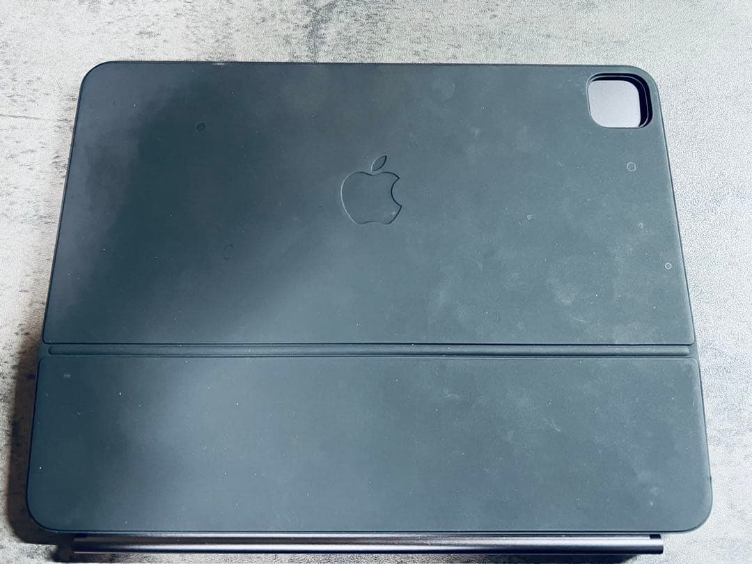 iPad pro (M4) 13インチ 1TB &Magic Keyboard