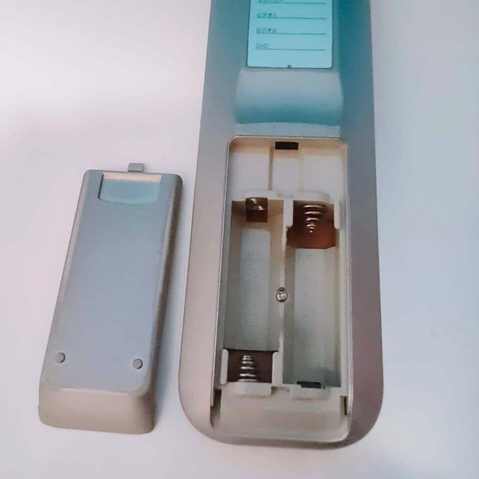 EPSON エプソン TVリモコン V12H007T15 動作品