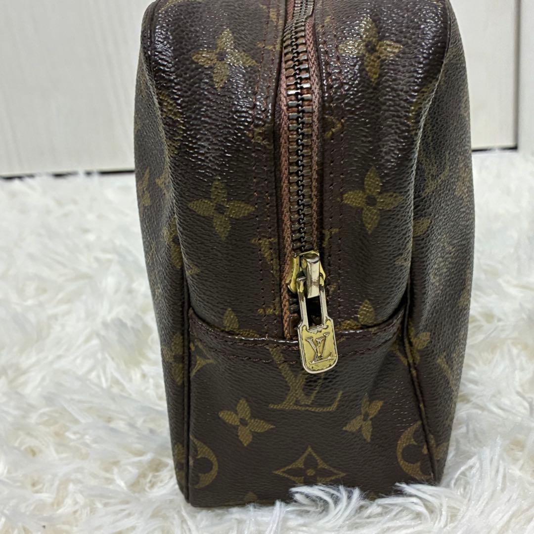 【美品】ルイヴィトン モノグラム トゥルース トワレット28 クラッチバッグ