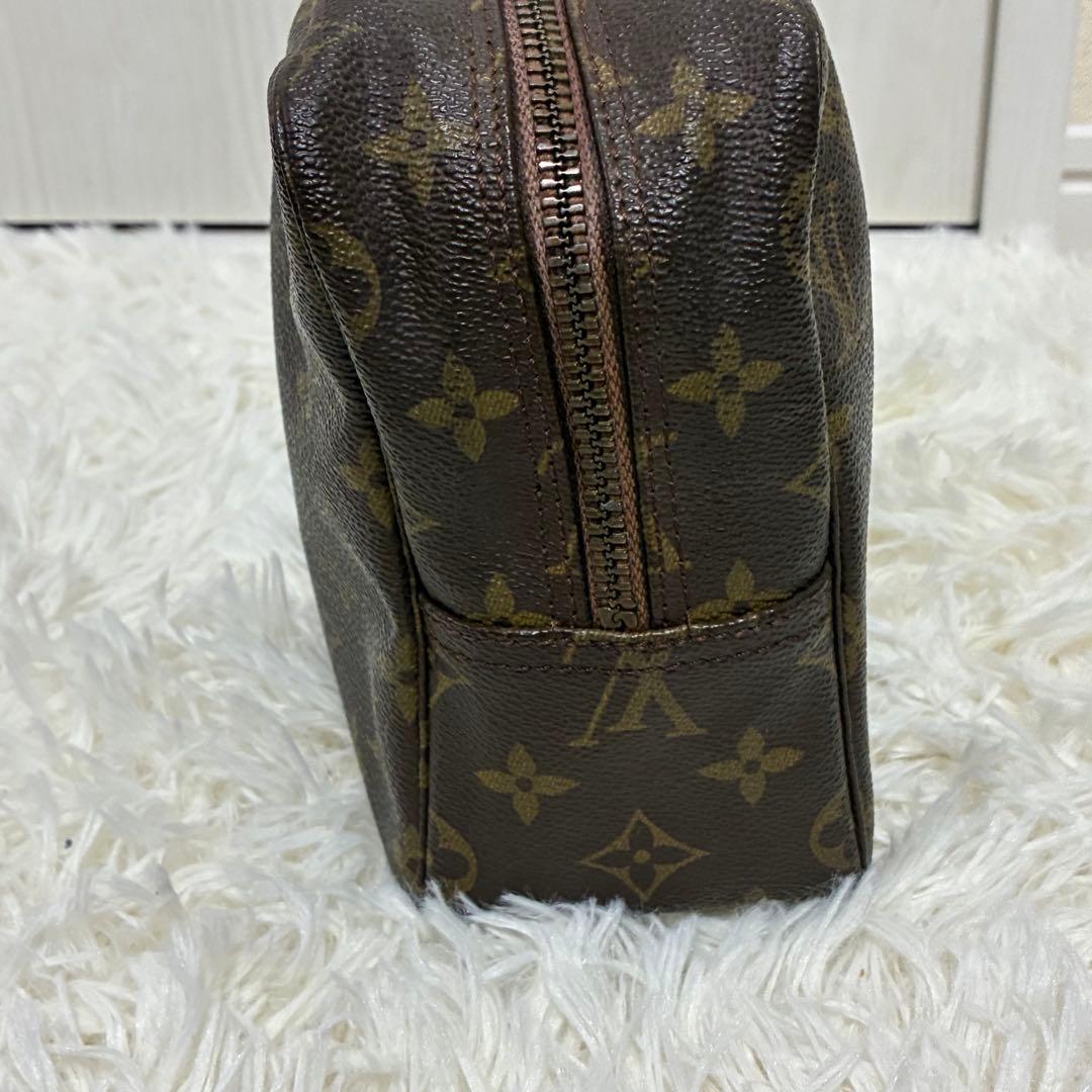 【美品】ルイヴィトン モノグラム トゥルース トワレット28 クラッチバッグ