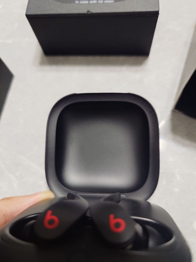 Beats Fit Pro ノイズキャンセリングイヤホン ブラック ビーツ