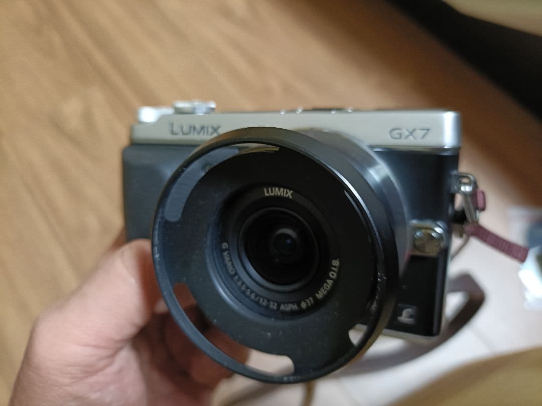 美品 Panasonic LUMIX DMC-GX7 シルバー+12-32mm付