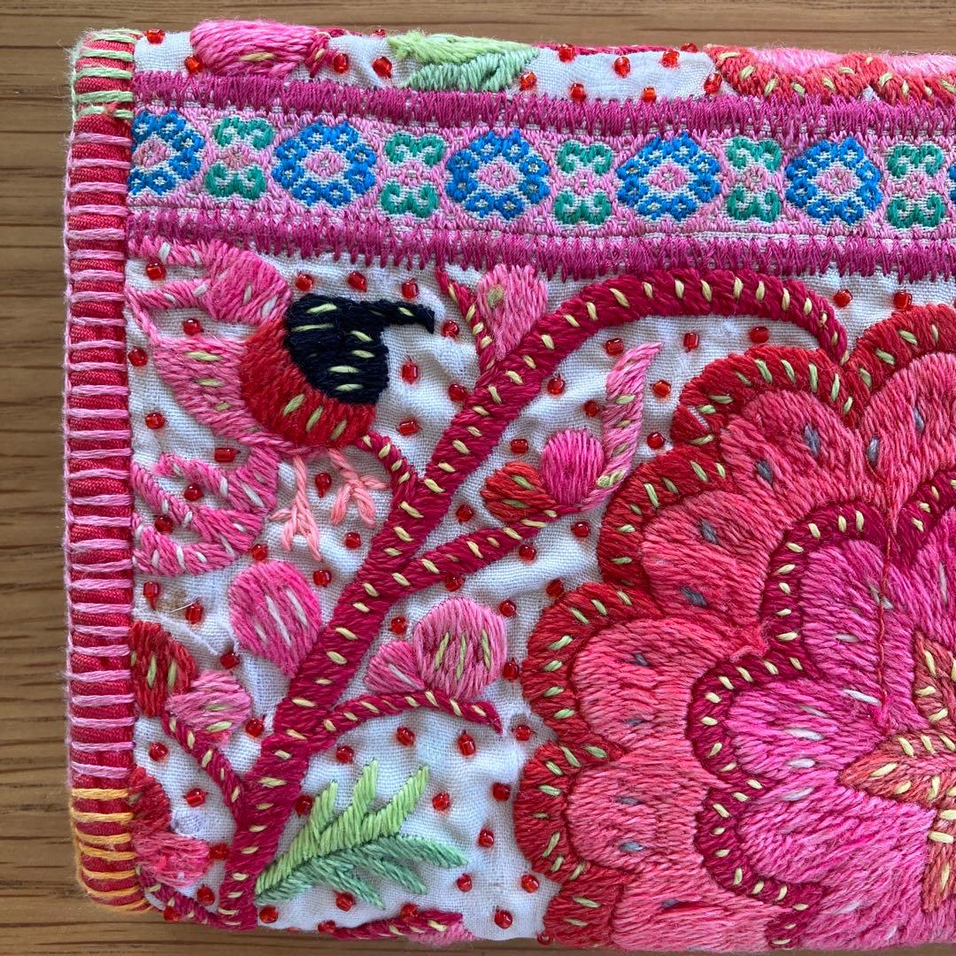 【未使用】バーンロムサイ 古布長財布 刺繍 タイ チェンマイ banromsai