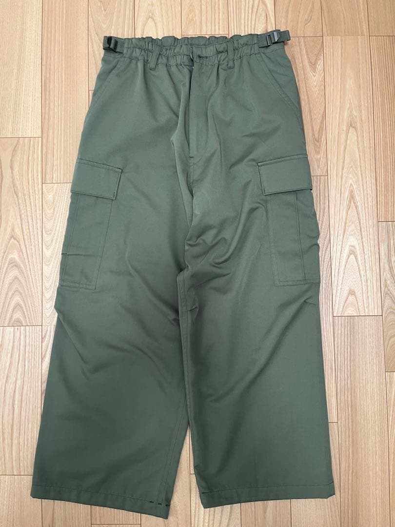 北欧暮らしの道具店　大人のためのきれいめカーゴパンツ　オリーブグリーンLサイズ