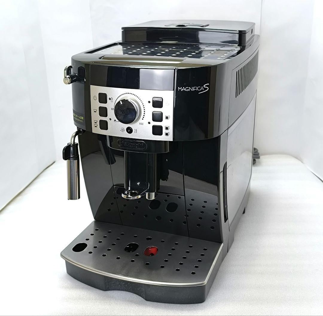 デロンギ　コンパクト全自動コーヒーマシンマグニフィカS ECAM22112B　3