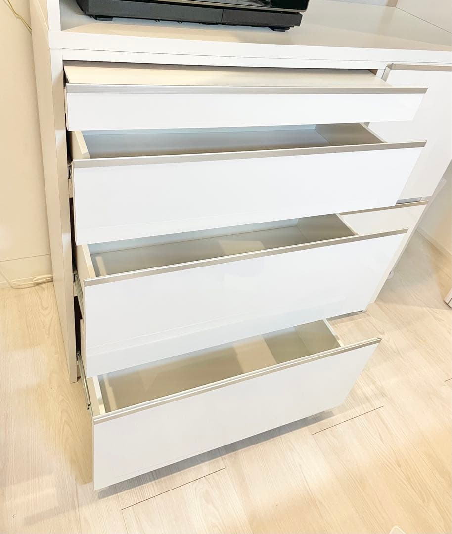 食器棚　キッチン収納　ホワイト