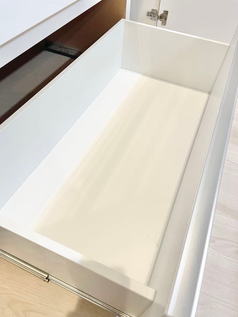 食器棚　キッチン収納　ホワイト