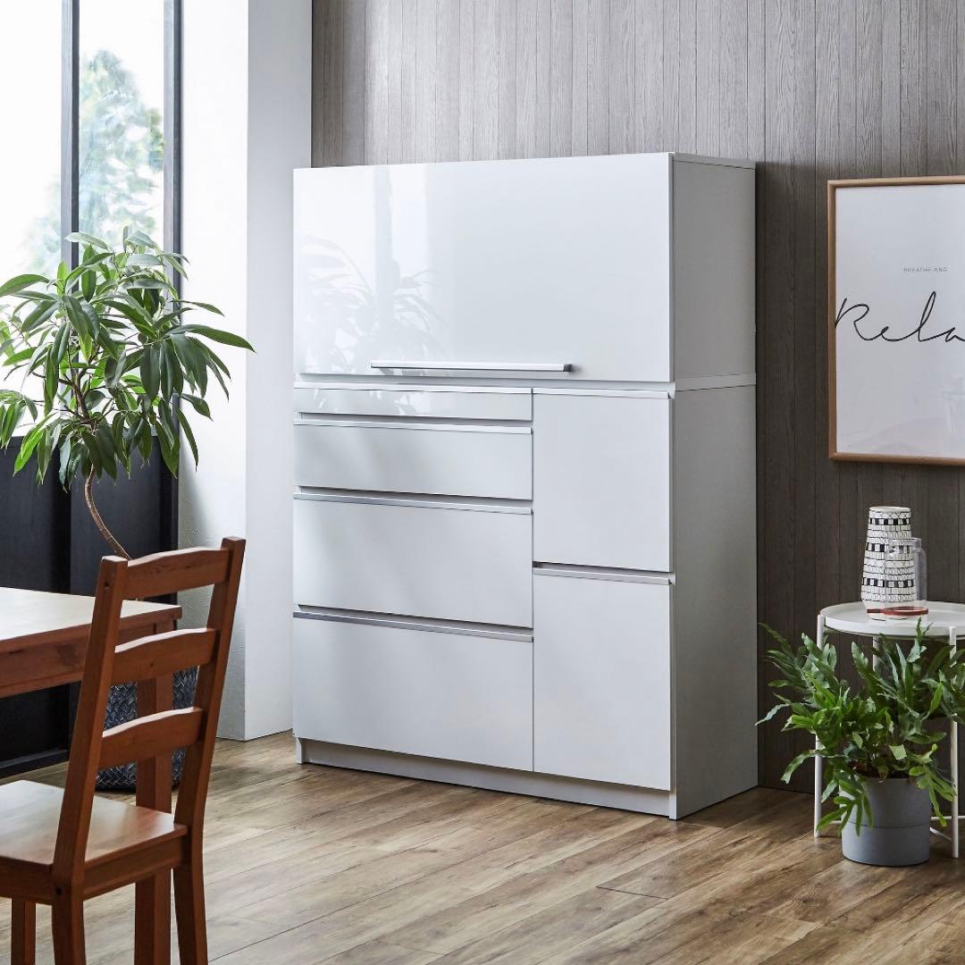 食器棚　キッチン収納　ホワイト