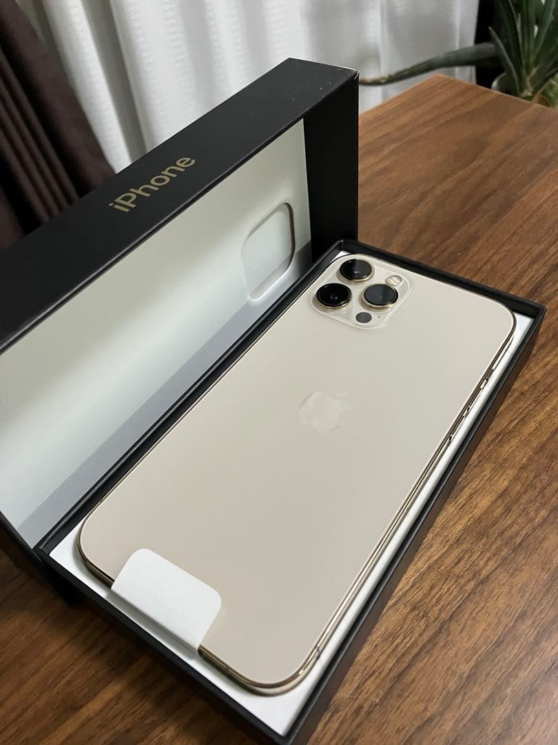 【むん様】iPhone 12 ProMax 512GB ゴールド SIMフリー