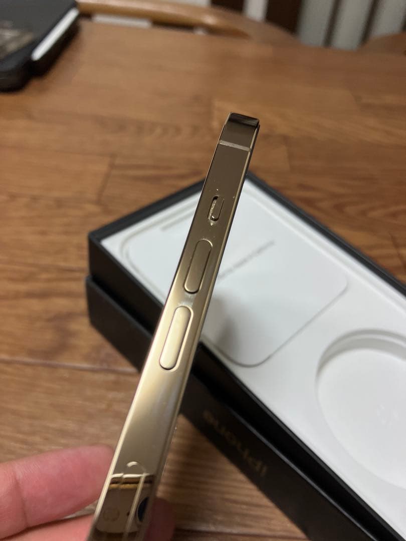 【むん様】iPhone 12 ProMax 512GB ゴールド SIMフリー