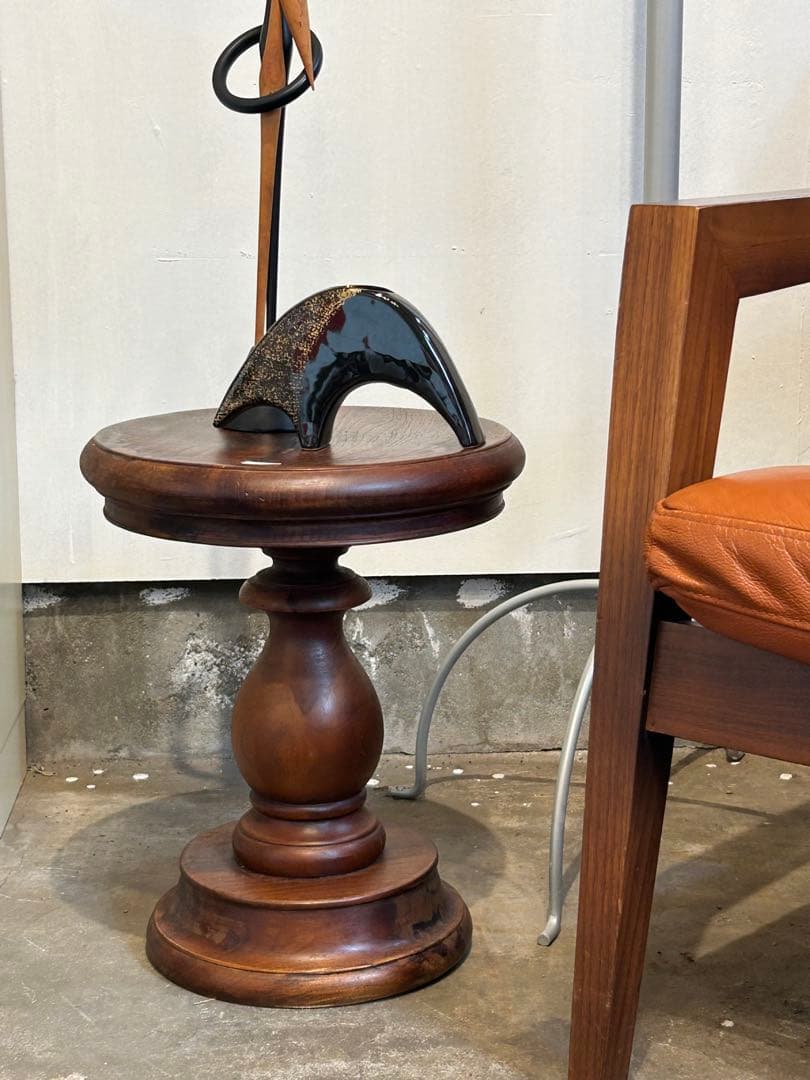 ウッドラウンドサイドテーブル【monoroom町田】