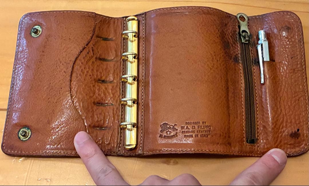 イルビゾンテメモ帳カバーとカランダッシュボールペンのセット　中古不具合なし