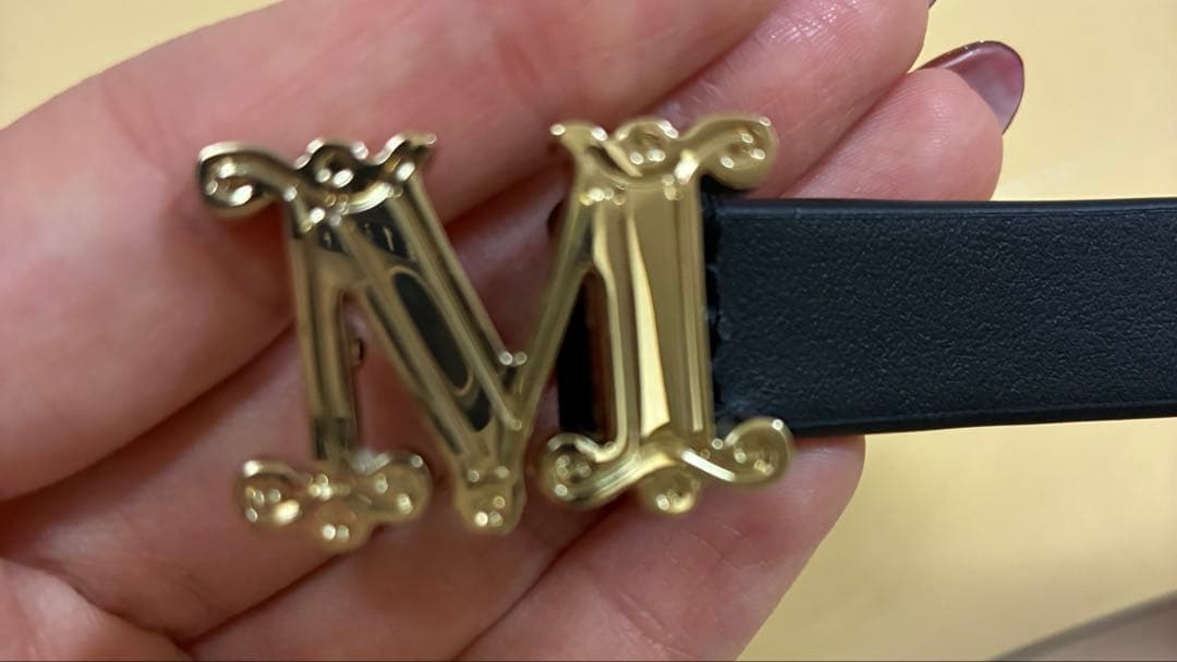 [Mグラツィアータ] カーフレザー ベルト - Black