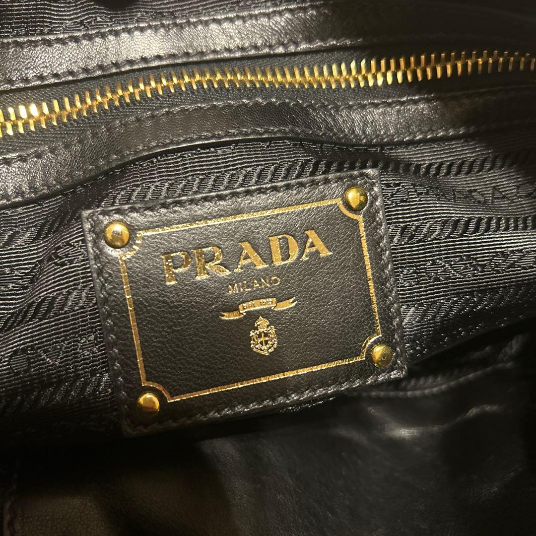 PRADA セカンドバッグ