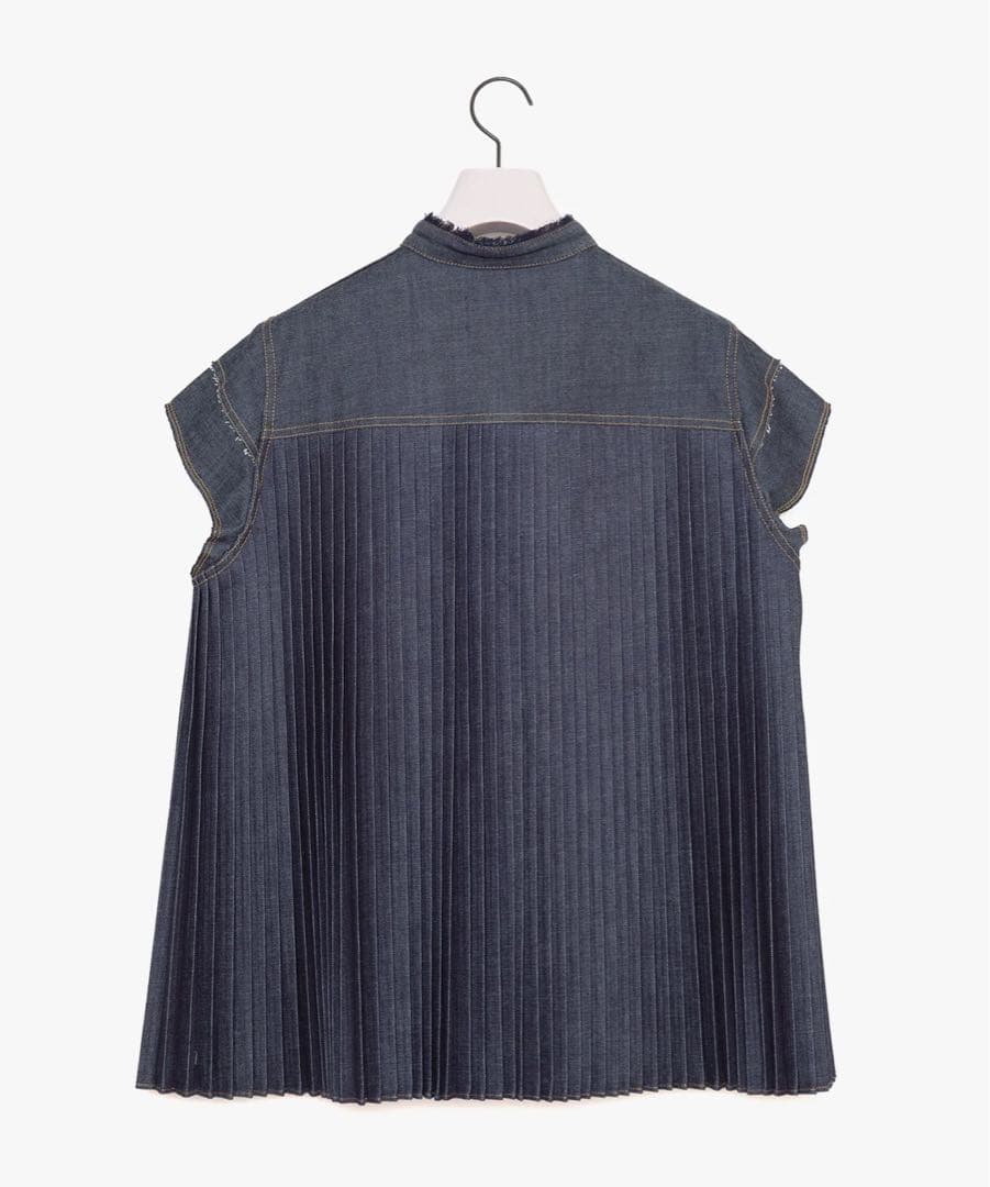 EZUMi エズミ　デニムジレ　バックプリーツ