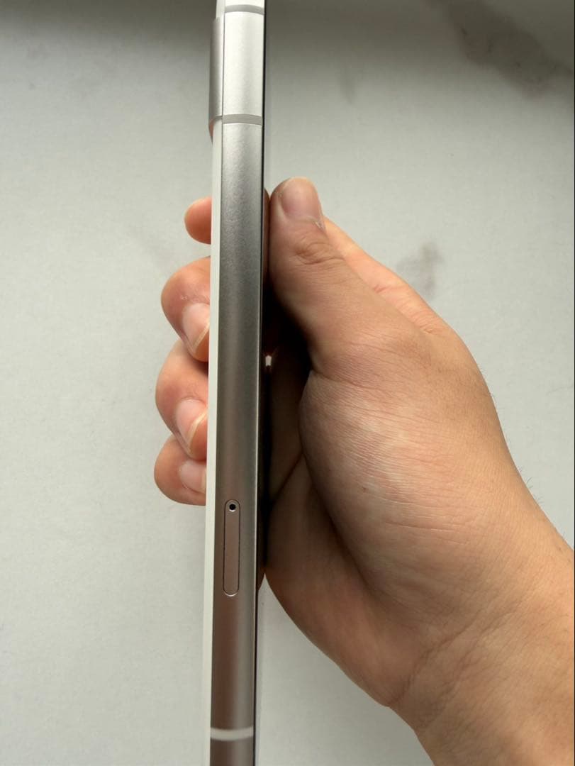 Google Pixel 8a 本体　ガラスフィルム一枚付