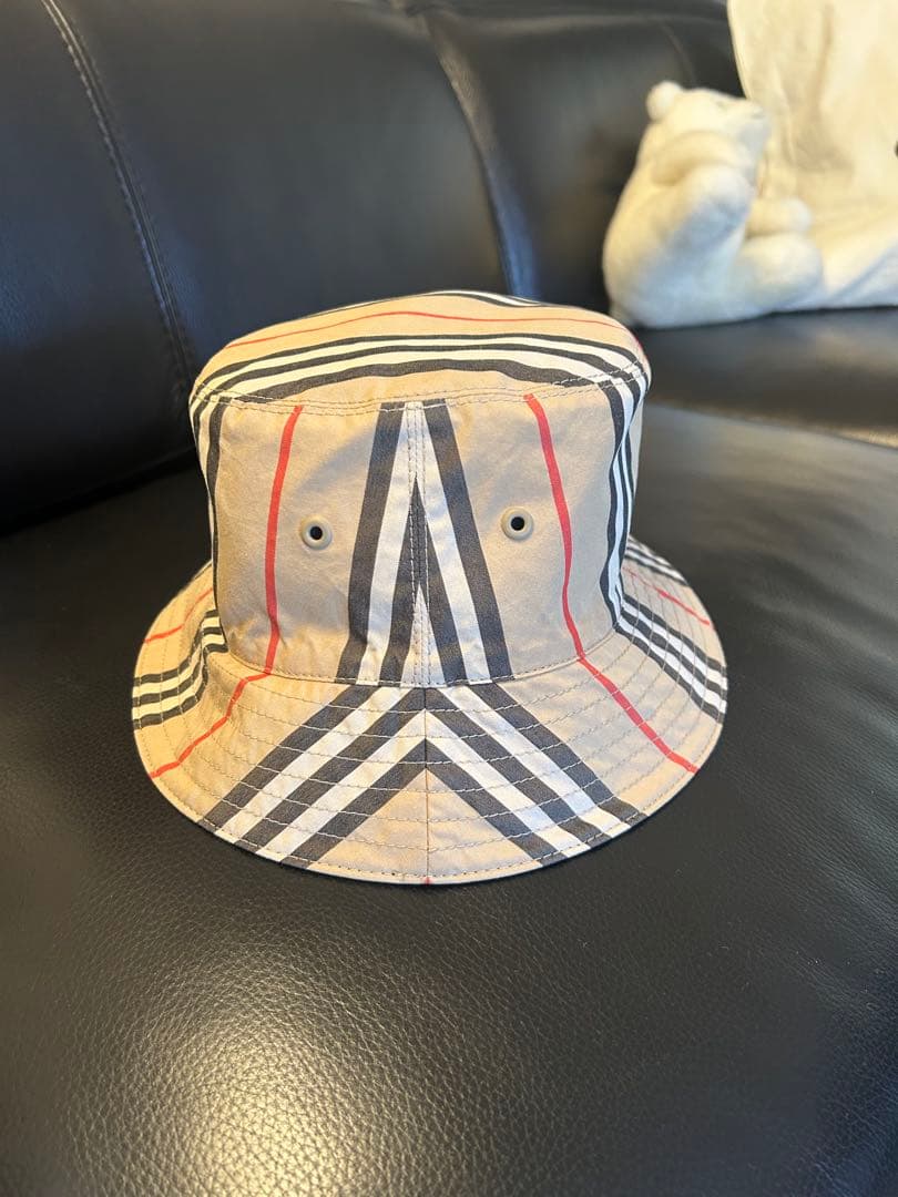 【極美品BURBERRY バーバリー バケットハット ノバチェック Mサイズ