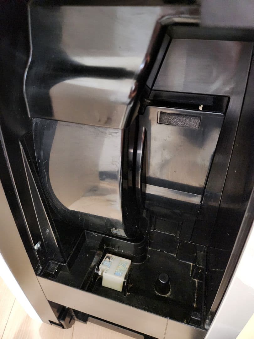 美品　SHARP 2022年製 除加湿空気清浄機 KC-HD70-W