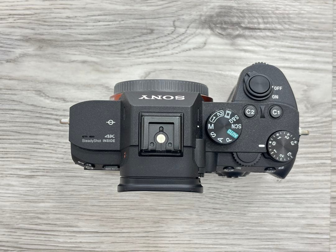 α7iii 箱付き　ボディ、バッテリー、ストラップ、取説