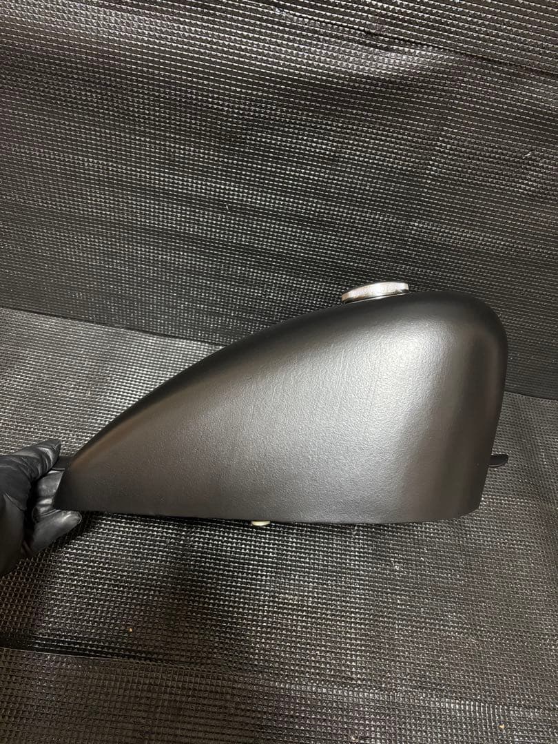 ハーレー スポーツスター タンク スポタン