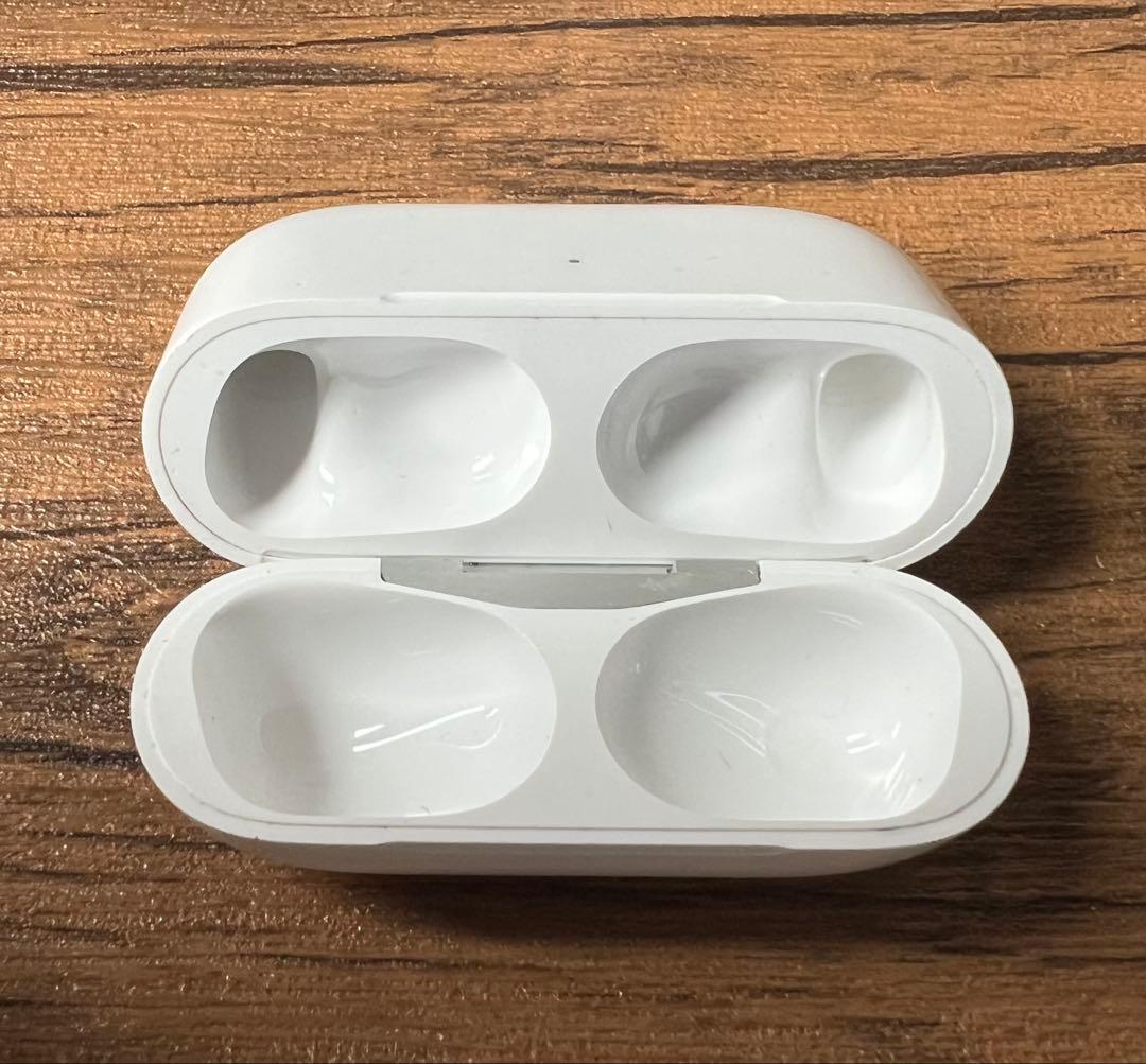 ★★AirPods Pro 第2世代 国内正規品 本体＋箱付（ケーブルなし）★★