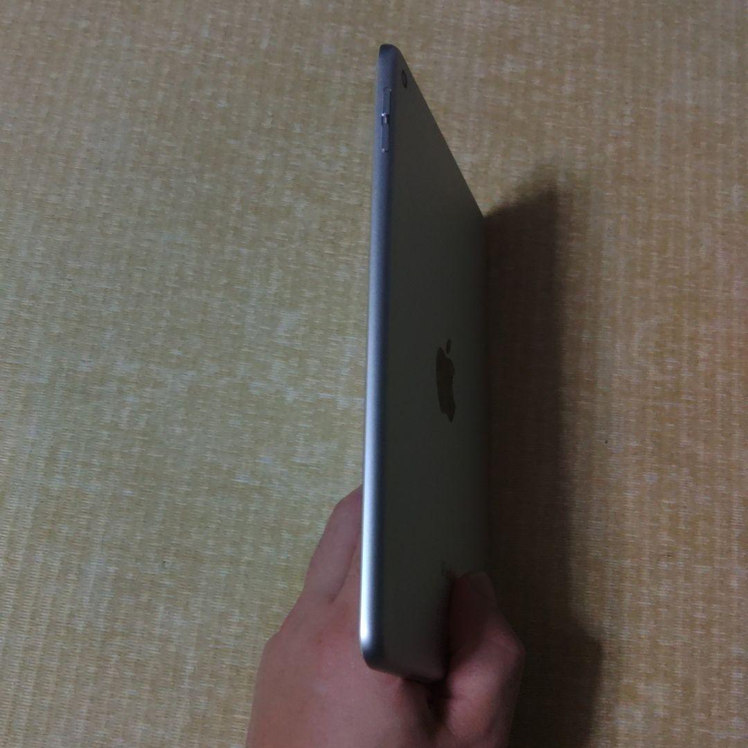 Apple iPad mini4 128GBシルバー 本体