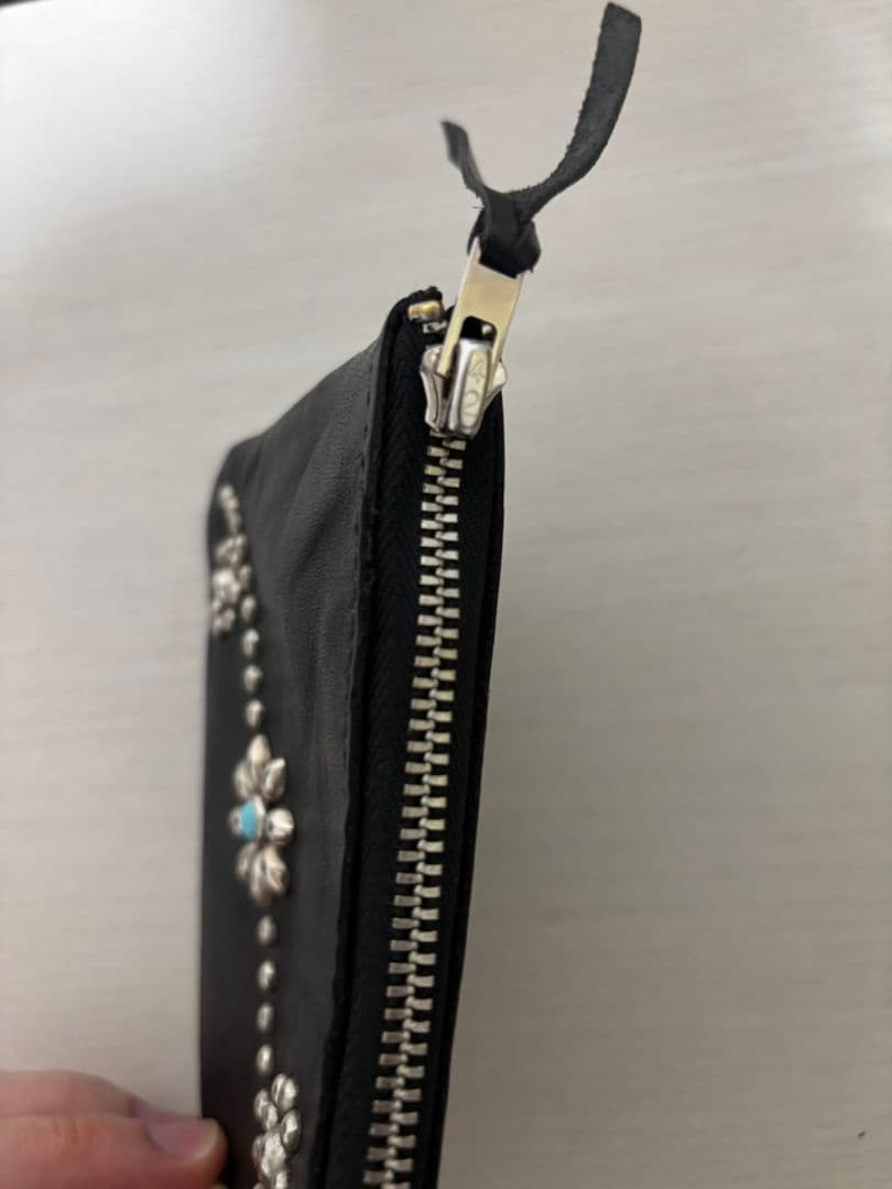 HTC ポーチ型ウォレット　ターコイズ　ケース　スタッズ