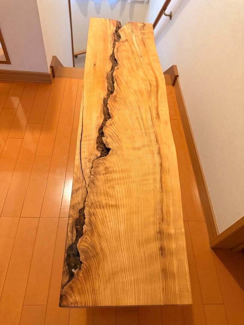 天然杉の一枚板極上木目サイドテーブルやベンチ、ラックなどに蜜蝋クリーム仕上げ