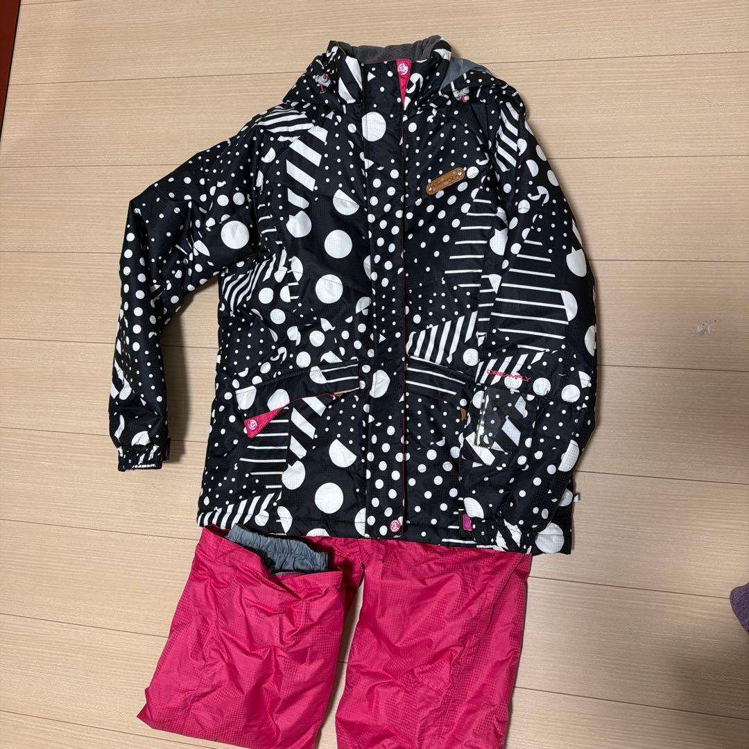 美品スキーウェア女性用上下セット