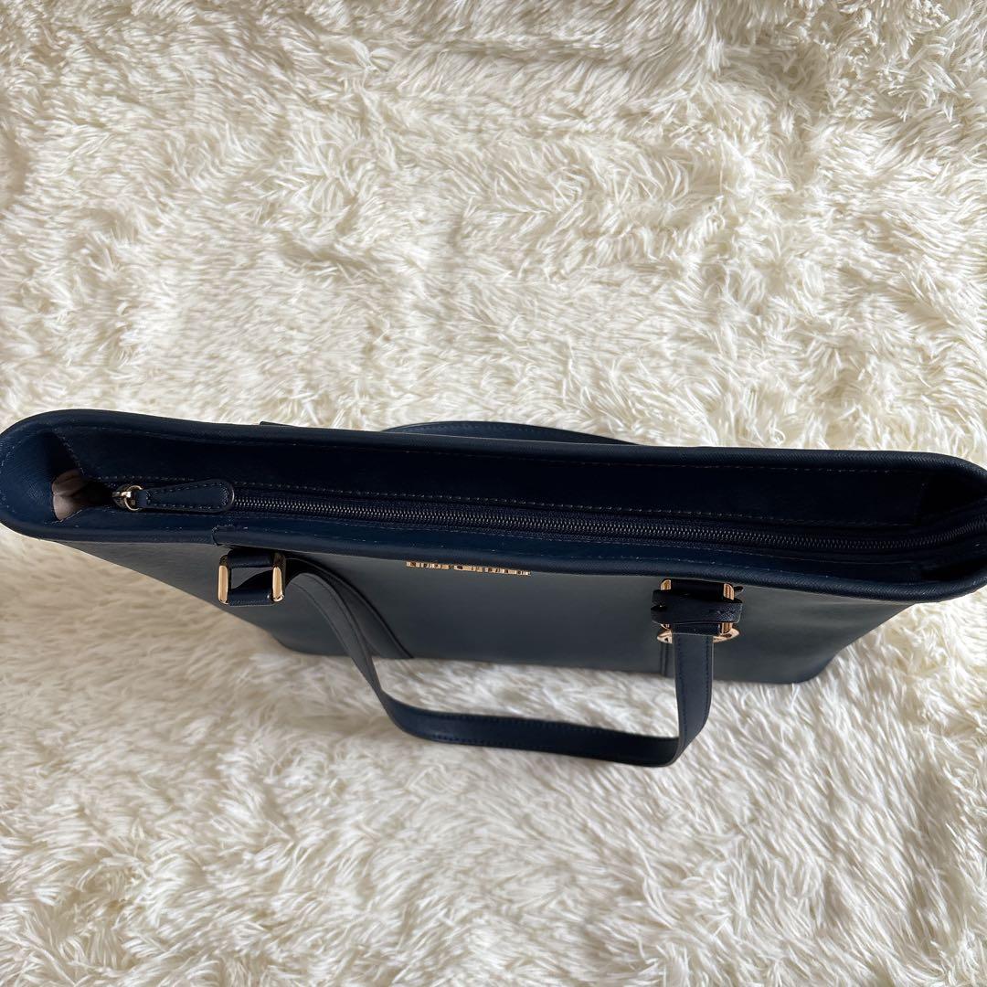 ✨マイケルコース トートバッグ ネイビー A4 チャーム付き ビジネスバッグ