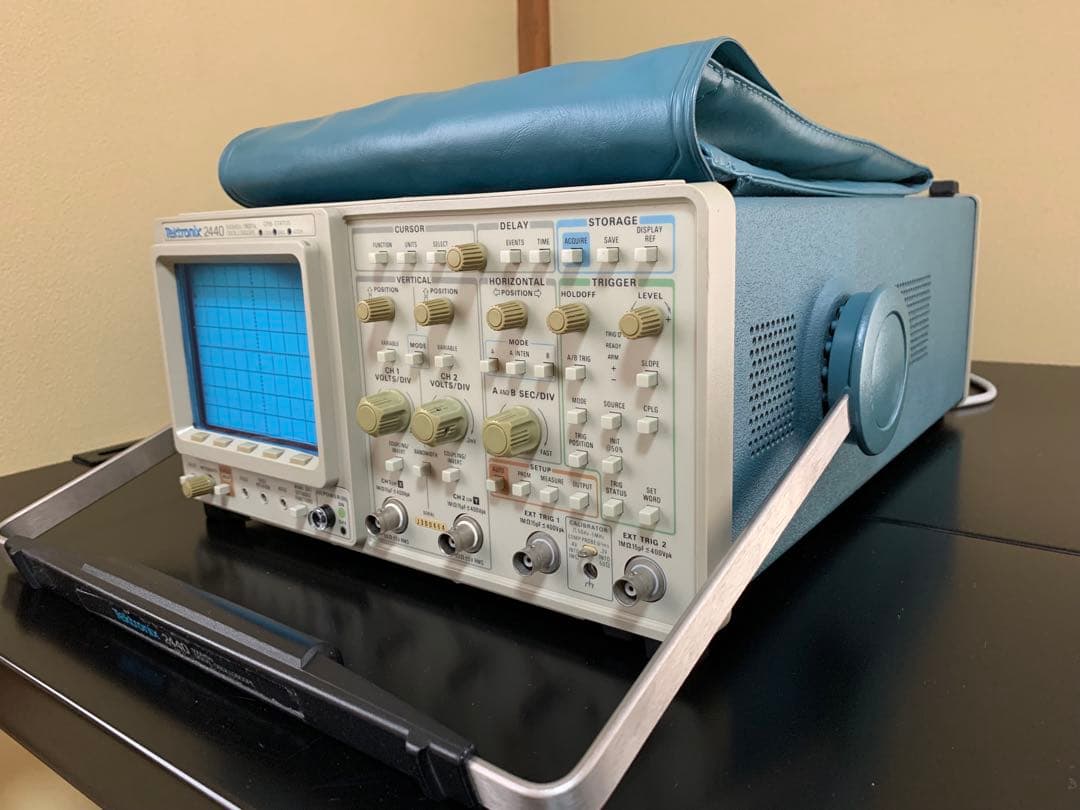 【テクトロニクス】デジタルストレージオシロスコープ