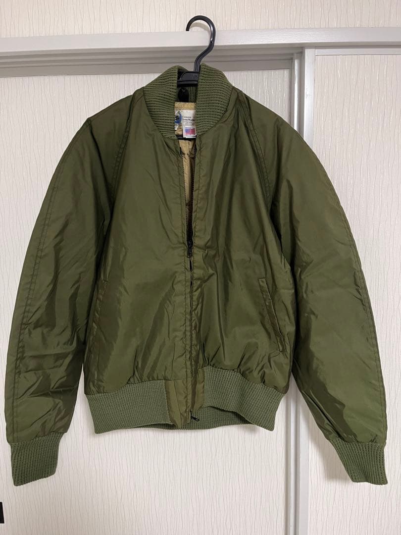 クレセントダウンワークスボンバージャケット