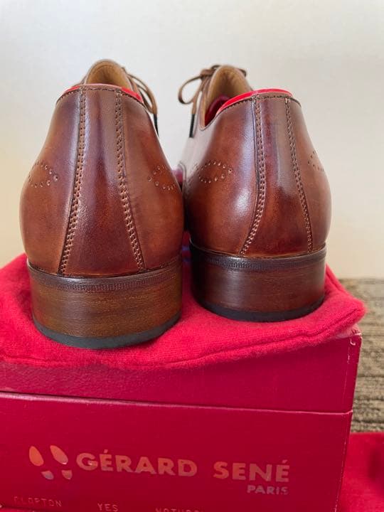 値下げ　新品.未使用　ジェラールセネ ウイングチップ革靴