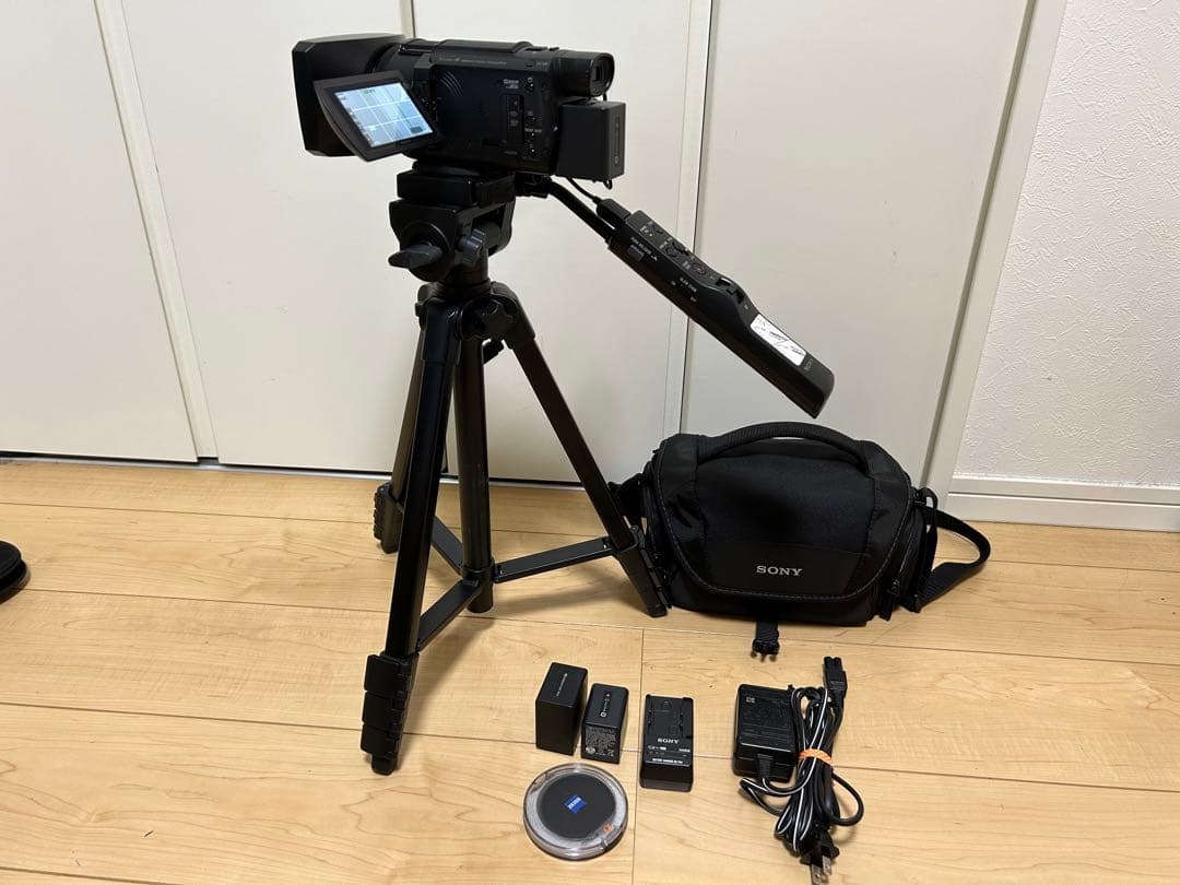 SONY 4K FDR-AX60 PLフィルター・三脚・バッテリーなど付き