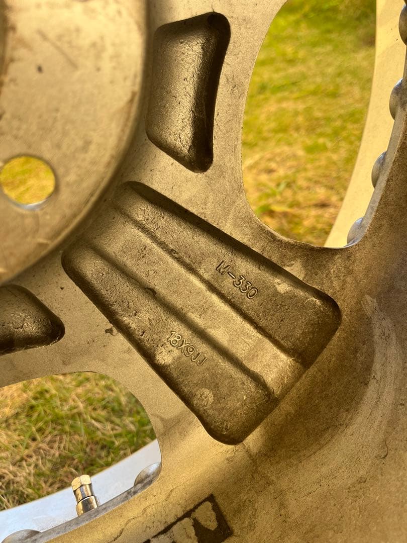 18インチホイール　ディッシュタイプ　タイヤ付き引き取り限定