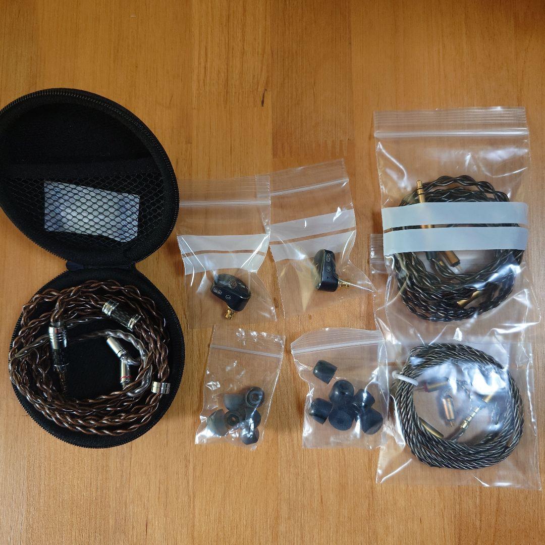 有線ピヤホン3 + 龍柱4.4バランスケーブル