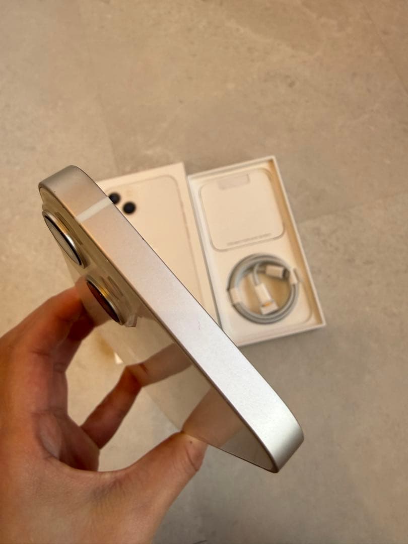 【美品】iPhone13 本体（箱付き） 128GB ホワイト