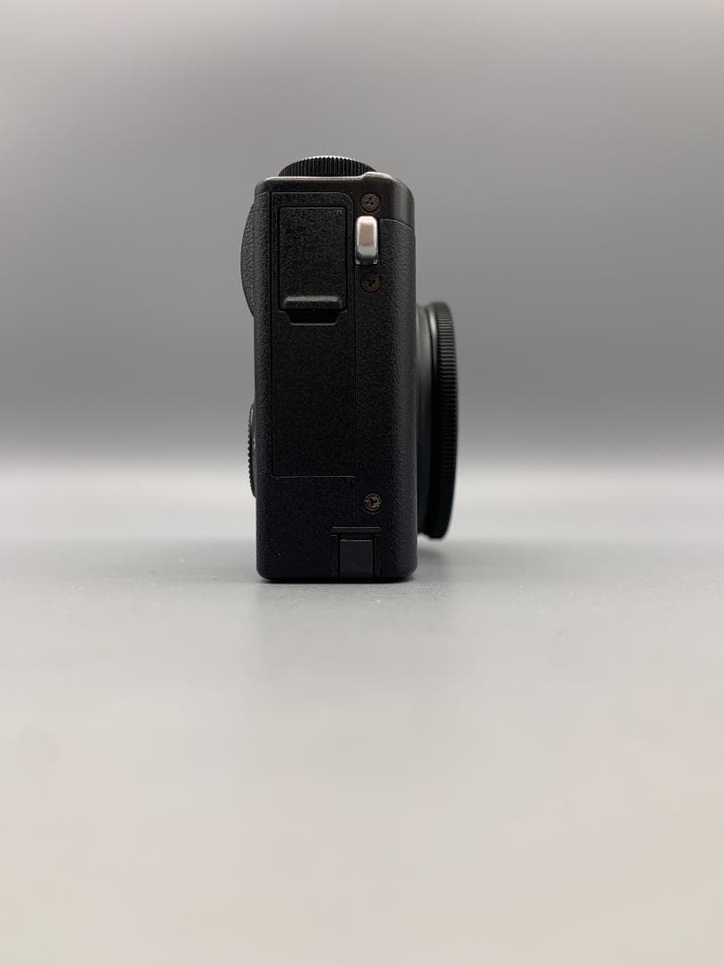 【XQ2】Fujifilm XQ2 コンパクトデジタルカメラ ブラック