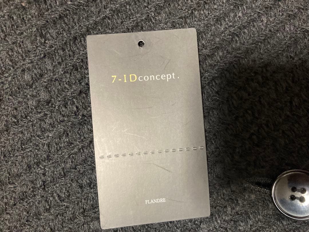 7-ID concept. 黒 ウールコート