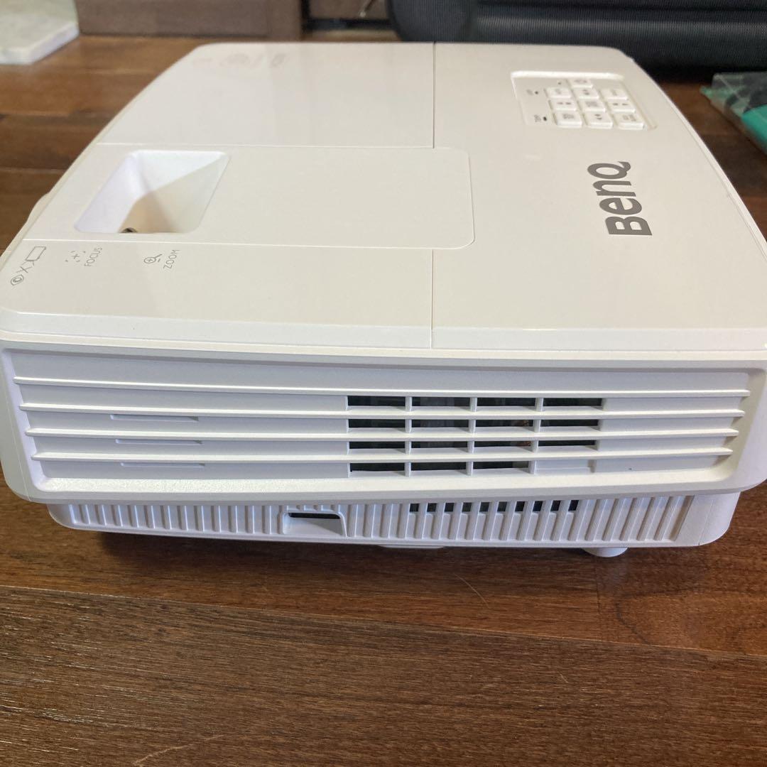 美品✨️BenQ ms524 プロジェクター 本体 ケーブル・リモコン・取説付き