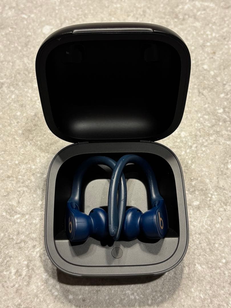 【Powerbeats Pro】ネイビー