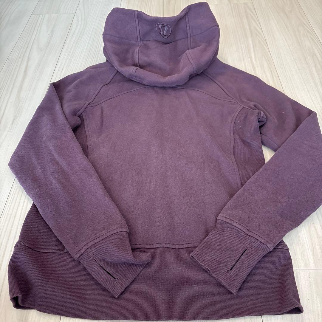 ルルレモン　パープル フード付きパーカー