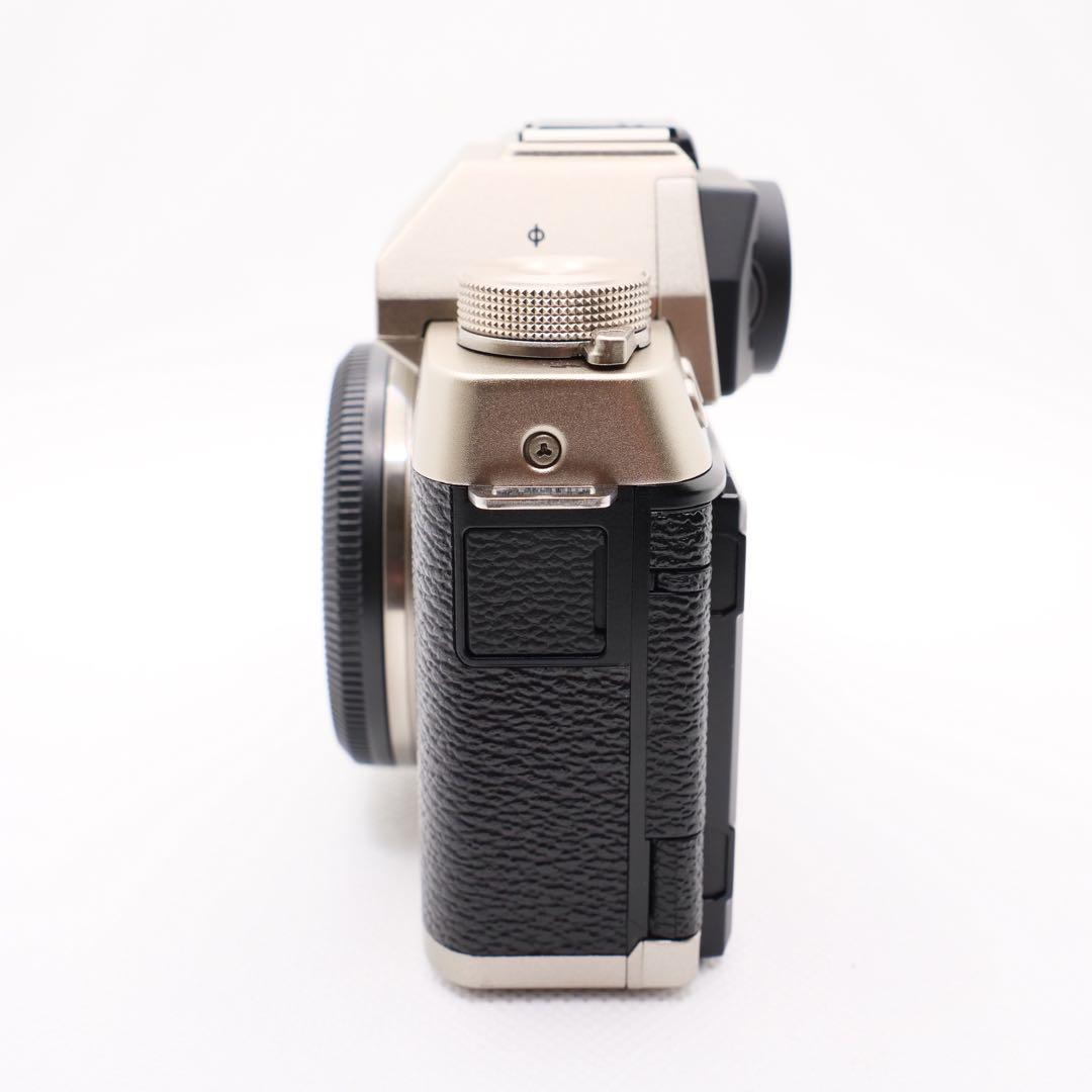 フジフイルム X-T100 ボディ シャンパンゴールド　FUJIFILM