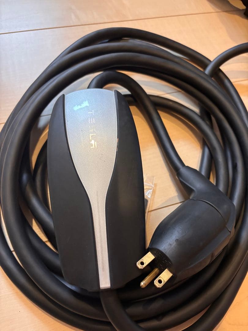 Tesla 充電ケーブル セット中古