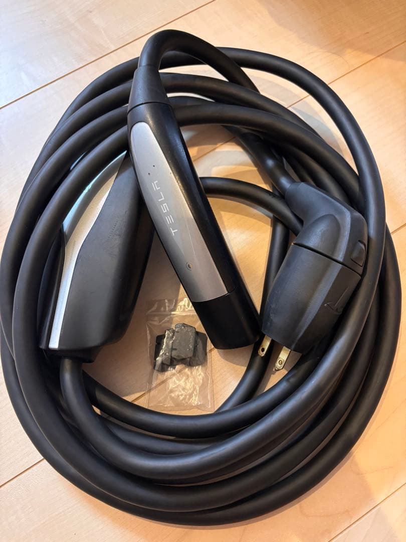 Tesla 充電ケーブル セット中古