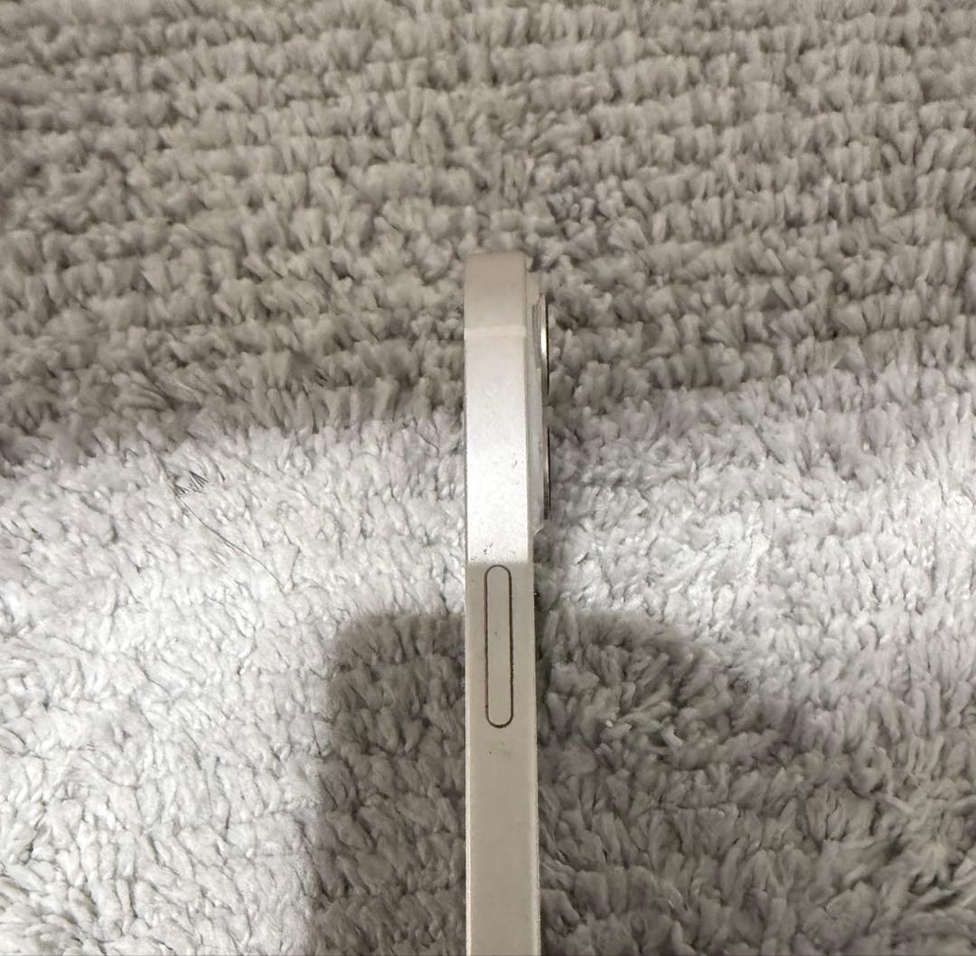 Apple iPhone13 ホワイト 本体 SIMフリー