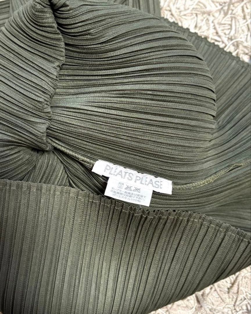●PLEATS PLEASE ISSEY MIYAKE 長袖ハイネック・美品●