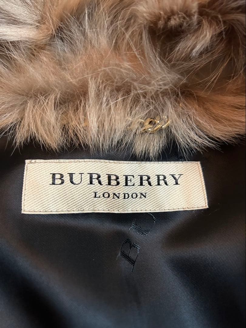 レディース：ショートファーコート☆BURBERRY☆