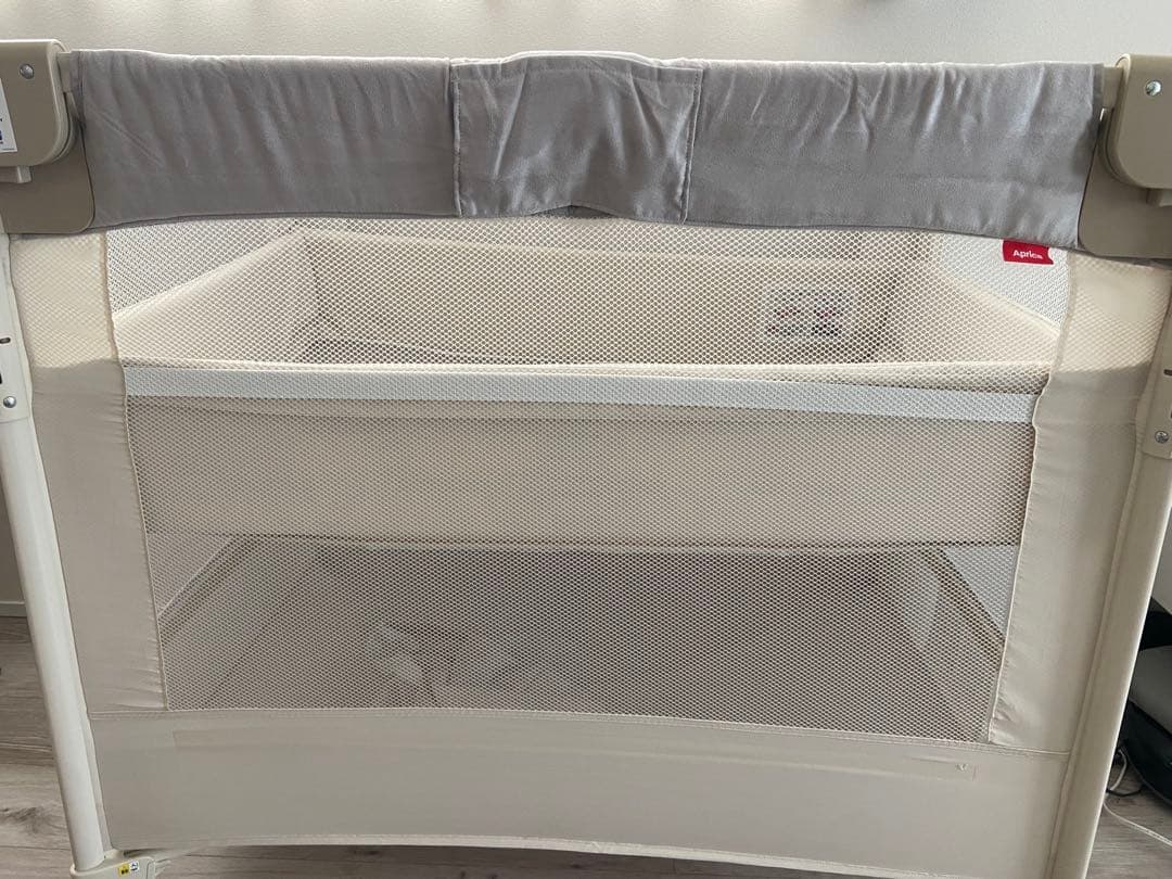 【美品】Aprica(アップリカ) ベビーベッド ココネルエアープラス AB