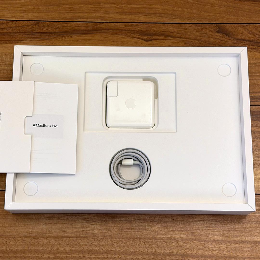 【大容量SSD】MacBookPro 16（64GB 4TB）スペースグレイ